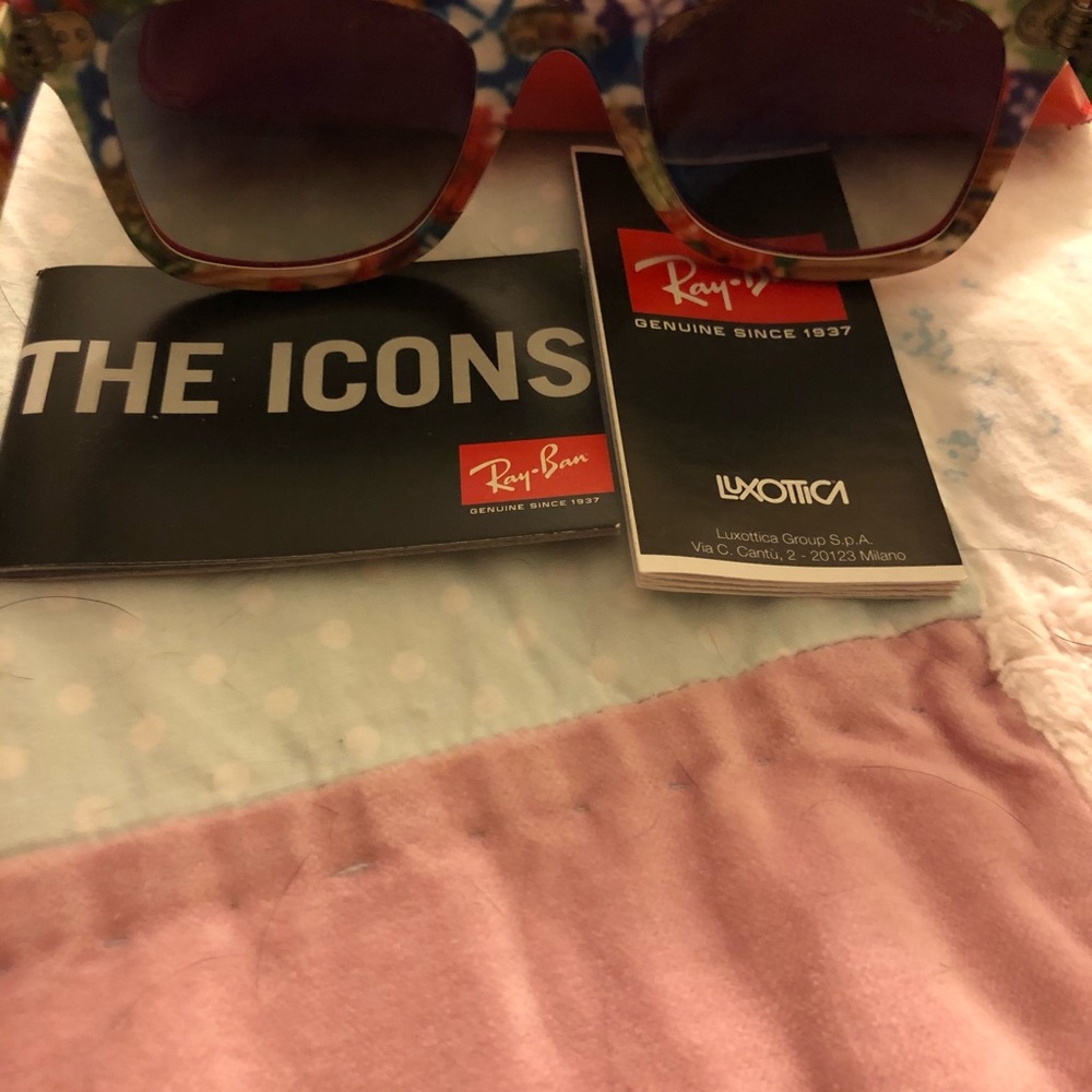 💥SOLD💥Rayban Rare! No scratches on the lenses! - Picture 2 of 5